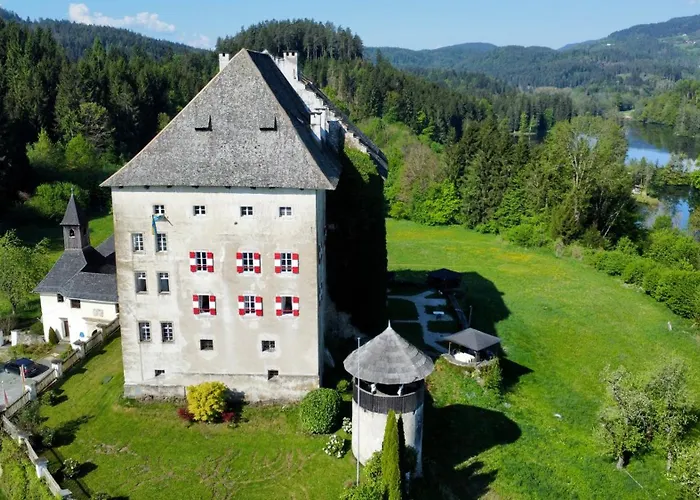 Schloss Moosburg Gaestehaus photo