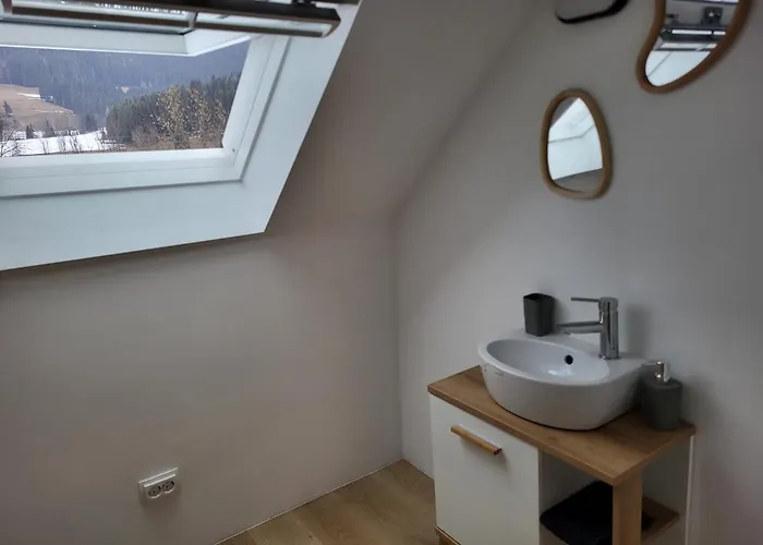 Ferienhaeuser & Ferienwohnungen Hartenstein Gnesau zdjęcie