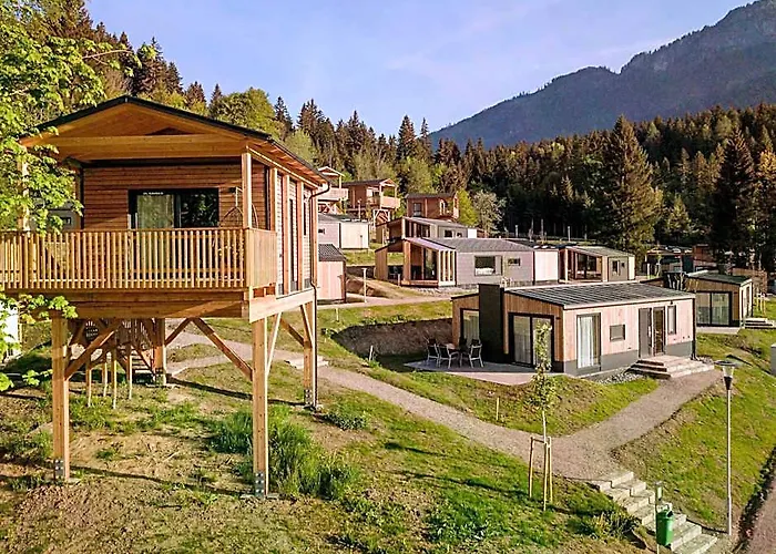 foto di Modern Chalet With Air Conditioning Kotschach-Mauthen